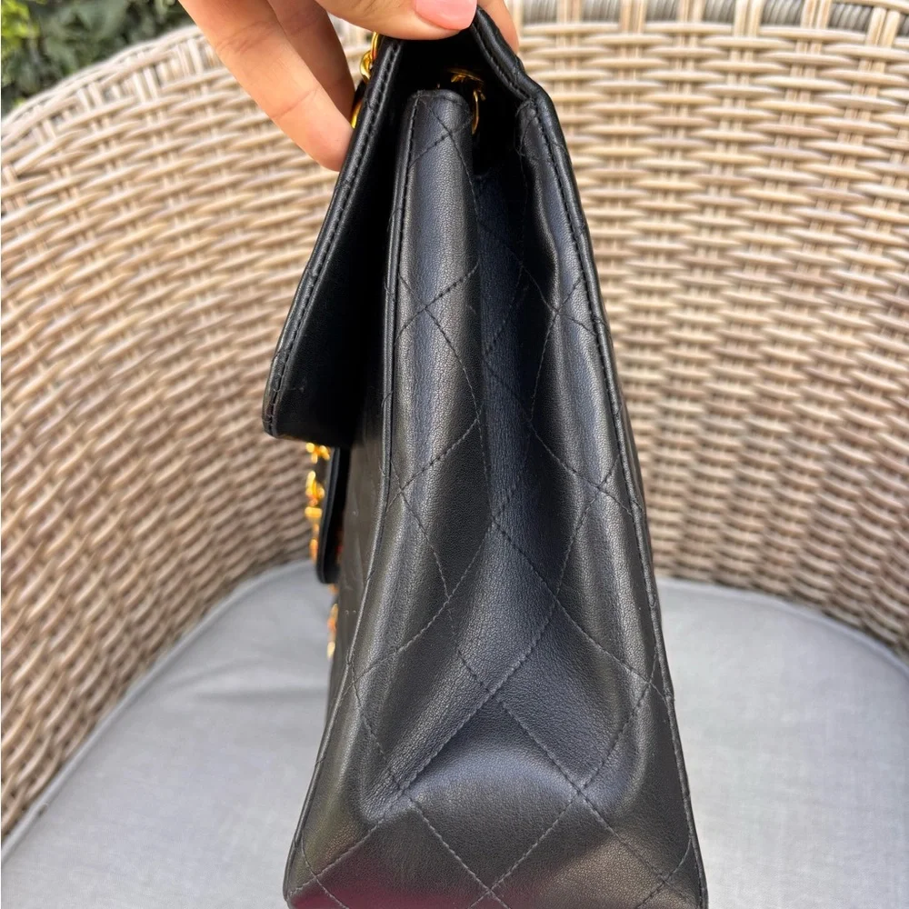 Authentic CHANEL JUMBO XL black lambskin single flap classic bag 24k gold - Picture 6 of 16